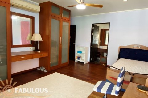 Villa in Ko Kaeo, Thailand 5 Schlafzimmer № 179346 - Foto 7