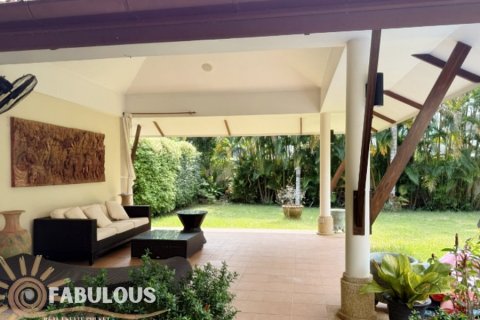 Villa in Ko Kaeo, Thailand 5 Schlafzimmer № 179346 - Foto 14