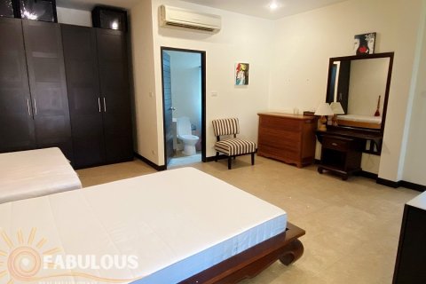 Villa in Ko Kaeo, Thailand 5 Schlafzimmer № 179346 - Foto 10