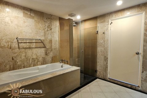 Condominio de 2 dormitorios en Wichit, Tailandia № 179347 - foto 6