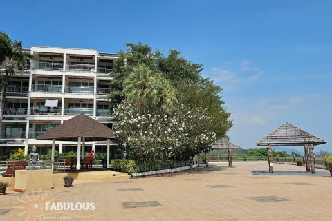 Condominio de 2 dormitorios en Wichit, Tailandia № 179347 - foto 11