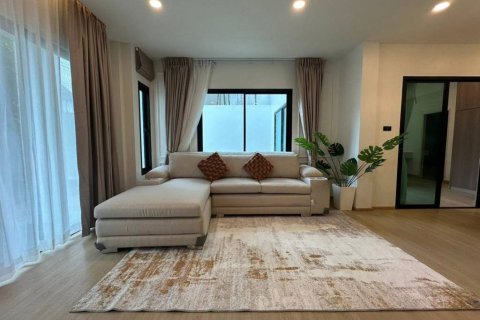 Casa de 4 dormitorios en Phuket, Tailandia № 160142 - foto 5