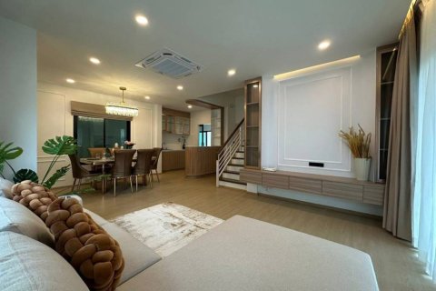 Casa de 4 dormitorios en Phuket, Tailandia № 160142 - foto 8