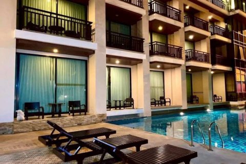 Hotel 2000 m2 en Pattaya, Tailandia № 172988 - foto 4