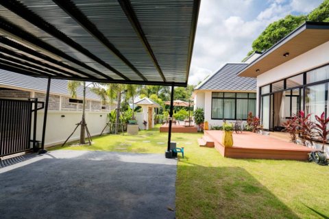 Chalet de 4 dormitorios en Surat Thani, Tailandia № 172985 - foto 6