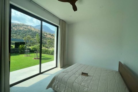 Chalet de 3 dormitorios en Prachuap Khiri Khan, Tailandia № 172987 - foto 9