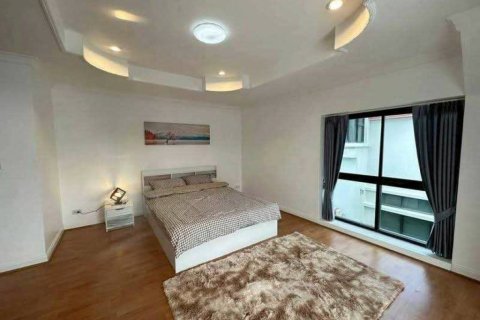 Casa de 4 dormitorios en Sattahip, Tailandia № 172984 - foto 6