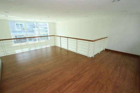 Townhouse in Bangkok, Thailand 3 bedrooms № 65963 - photo 16