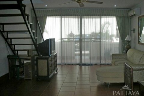 Casa de 2 dormitorios en Pattaya, Tailandia № 204552 - foto 9