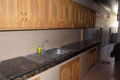 Casa de 3 dormitorios en Pattaya, Tailandia № 204558 - foto 8
