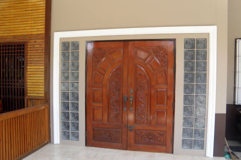 Casa de 3 dormitorios en Pattaya, Tailandia № 204558 - foto 4