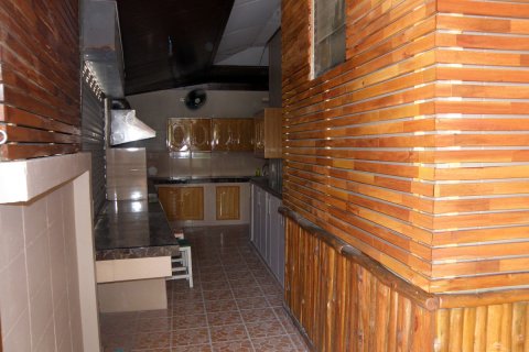 Casa de 3 dormitorios en Pattaya, Tailandia № 204558 - foto 7