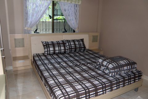 Casa de 3 dormitorios en Pattaya, Tailandia № 204558 - foto 2