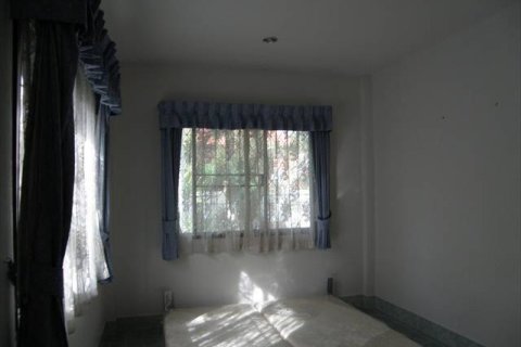 Casa de 2 dormitorios en Pattaya, Tailandia № 204556 - foto 2
