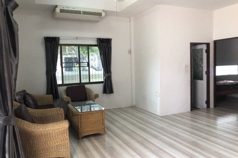 Casa de 3 dormitorios en Pattaya, Tailandia № 204554 - foto 6
