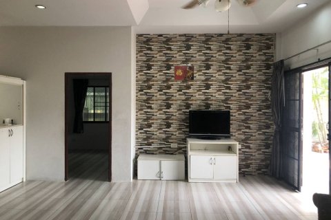 Casa de 3 dormitorios en Pattaya, Tailandia № 204554 - foto 17