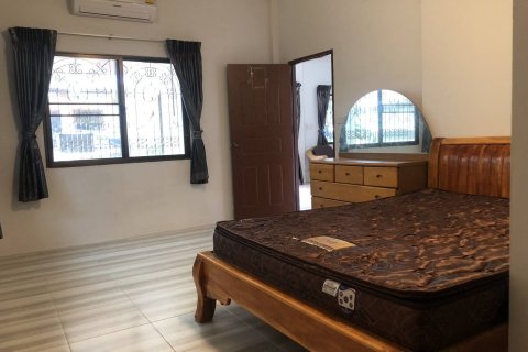 Casa de 3 dormitorios en Pattaya, Tailandia № 204554 - foto 10