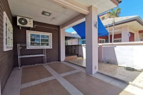 Casa de 3 dormitorios en Pattaya, Tailandia № 204553 - foto 4