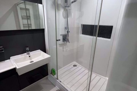 Condominio de 1 dormitorio en Phra Khanong, Bangkok, Tailandia № 47924 - foto 13