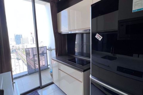 Condominio de 1 dormitorio en Phra Khanong, Bangkok, Tailandia № 47924 - foto 7