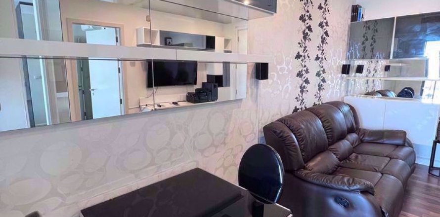 Condominio de 1 dormitorio en Phra Khanong, Bangkok, Tailandia № 47924