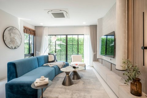 Condo à Bangkok, Thaïlande, 3 chambres № 180402 - photo 2