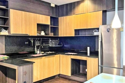Eigentumswohnung in Bangkok, Thailand, 3 Schlafzimmer  № 117385 - Foto 7