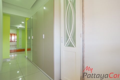Condominio de 2 dormitorios en Bang Lamung, Tailandia № 32250 - foto 22