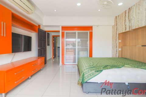 Condominio de 2 dormitorios en Bang Lamung, Tailandia № 32250 - foto 19