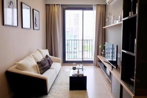 Estudio en el condominio en Watthana, Bangkok, Tailandia № 167759 - foto 9