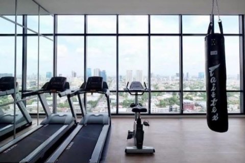 Estudio en el condominio en Watthana, Bangkok, Tailandia № 167759 - foto 18