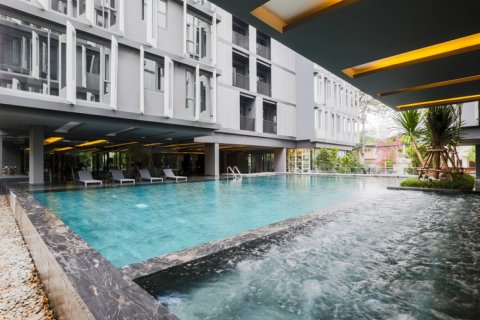 Ático de 3 dormitorios en Bangkok, Tailandia № 180993 - foto 18