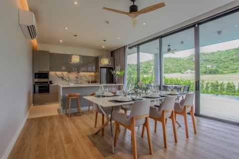 Casa de 2 dormitorios en Hua Hin, Tailandia № 180995 - foto 2