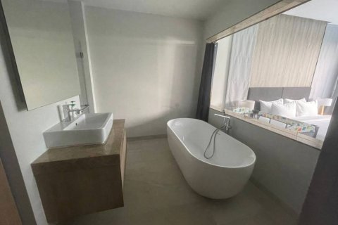 Chalet de 3 dormitorios en Phuket, Tailandia № 172896 - foto 2