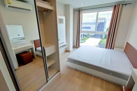 Condominio de 2 dormitorios en Khan Na Yao, Bangkok, Tailandia № 173187 - foto 5