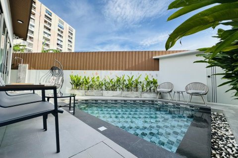 Casa de 3 dormitorios en Pattaya, Tailandia № 146473 - foto 9