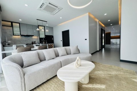 Casa de 3 dormitorios en Pattaya, Tailandia № 146473 - foto 12