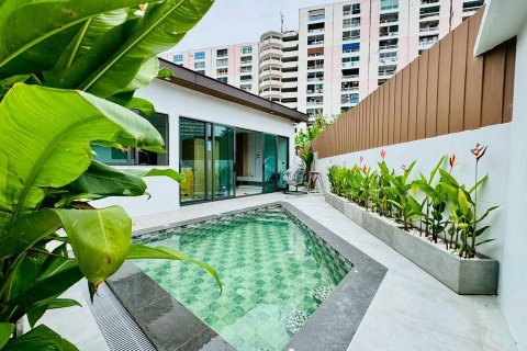 Casa de 3 dormitorios en Pattaya, Tailandia № 146473 - foto 3