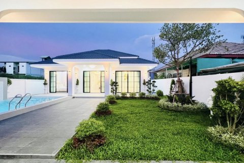 Casa de 3 dormitorios en Pattaya, Tailandia № 146472 - foto 19