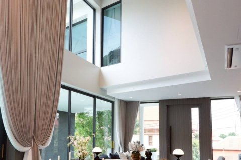 Casa de 6 dormitorios en Pattaya, Tailandia № 146471 - foto 8