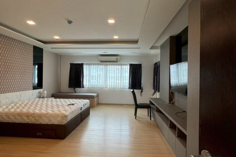 Eigentumswohnung in Samut Prakan, Thailand, 3 Schlafzimmer  № 151260