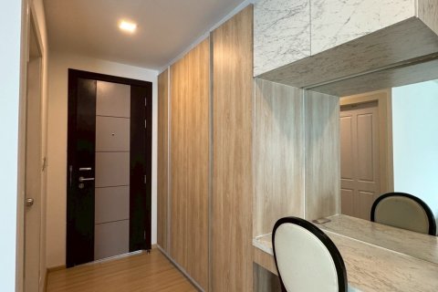 Condominio de 3 dormitorios en Samut Prakan, Tailandia № 151260 - foto 18