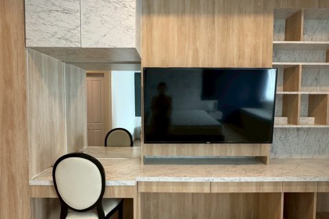Condominio de 3 dormitorios en Samut Prakan, Tailandia № 151260 - foto 21