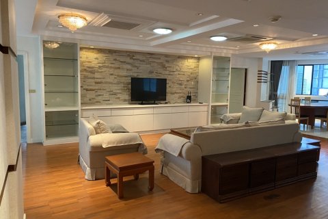 Eigentumswohnung in Watthana, Bangkok, Thailand, 3 Schlafzimmer № 200699 - Foto 11