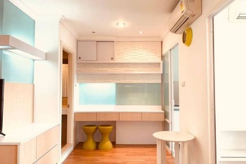 Condominio de 1 dormitorio en Ratchathewi, Bangkok, Tailandia № 200694 - foto 5