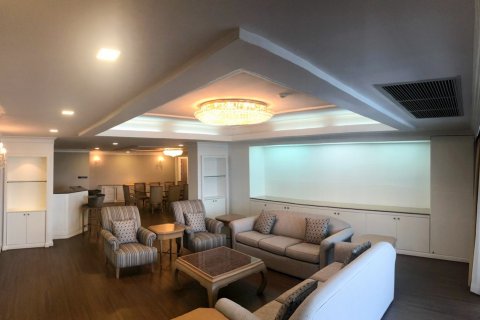 Condominio de 4 dormitorios en Bangkok, Tailandia № 65718 - foto 3