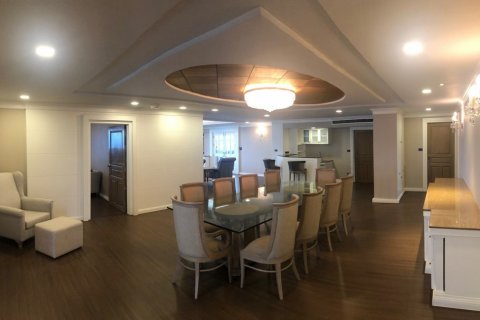 Condominio de 4 dormitorios en Bangkok, Tailandia № 65718 - foto 5