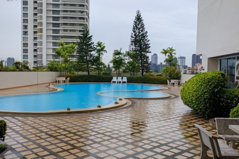 Condominio de 4 dormitorios en Bangkok, Tailandia № 65718 - foto 19