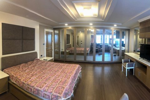 Condominio de 4 dormitorios en Bangkok, Tailandia № 65718 - foto 14