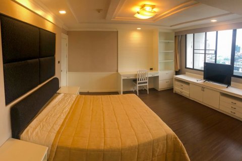 Condominio de 4 dormitorios en Bangkok, Tailandia № 65718 - foto 12